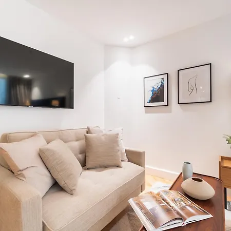 Quartier Libre - Saint Georges Aparthotel Parigi