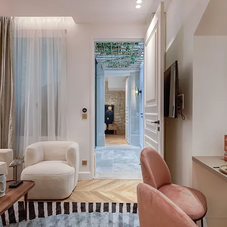 Quartier Libre - Saint Georges Aparthotel Parigi